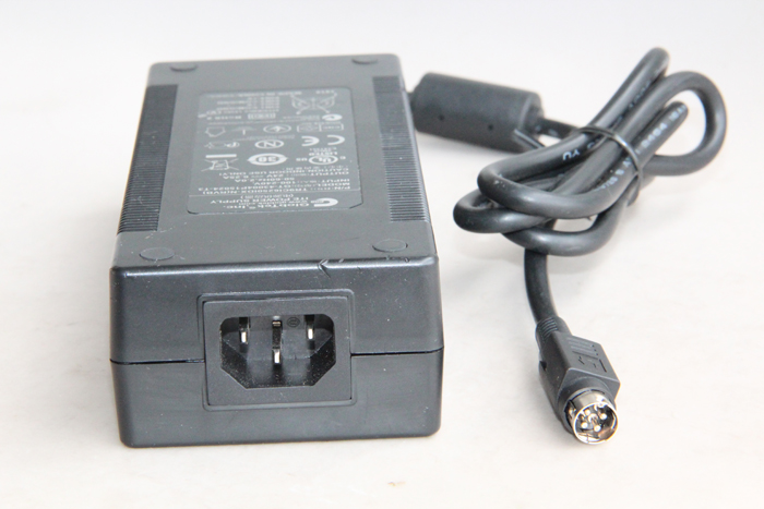 New GLOBTEK GT-43004P15024-T3 24V 6.25A (144W) Ac Adapter Power Supply